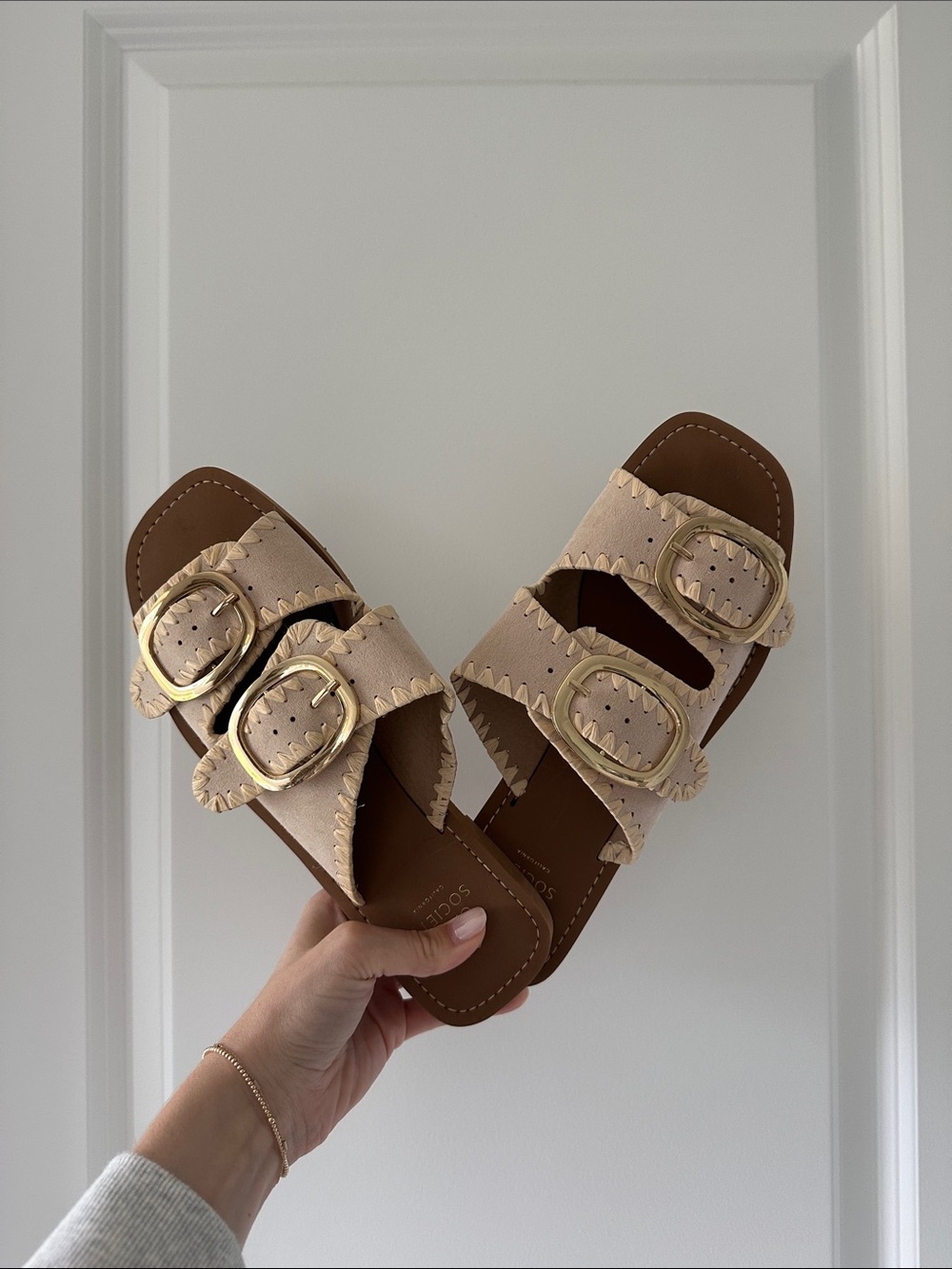 VICI Rica Embroidered Sandals